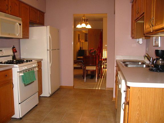4th image of 6970 Heritage Cir #5-2C