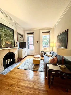 Rented by Living New York | media 11
