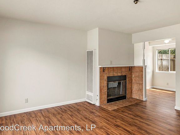 3rd image of 630 G St APT 1