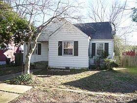 1st image of 6 Plaza Dr