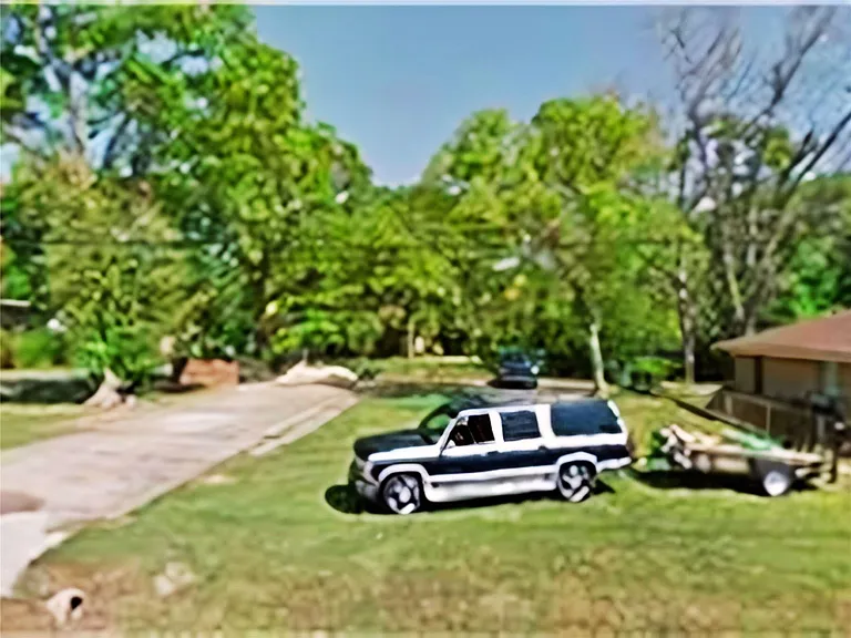 410 Delz St — Photo 4