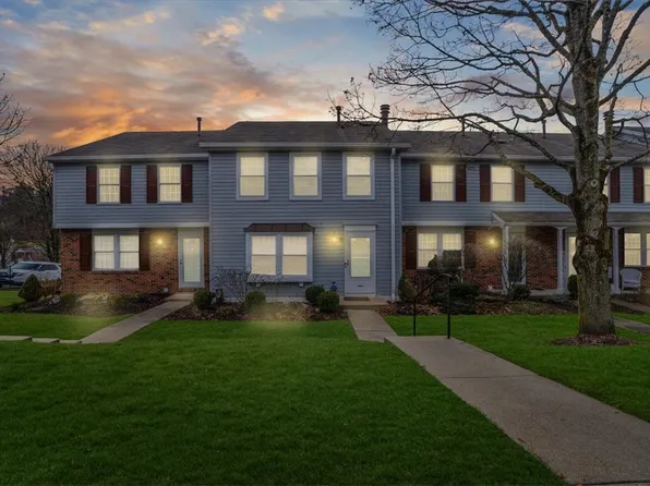 203 Green Ct, Pittsburgh, PA 15234