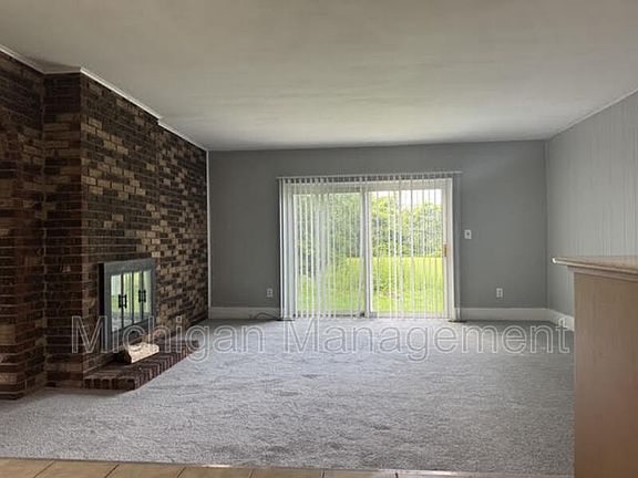 5th image of 45299 Indian Creek Dr