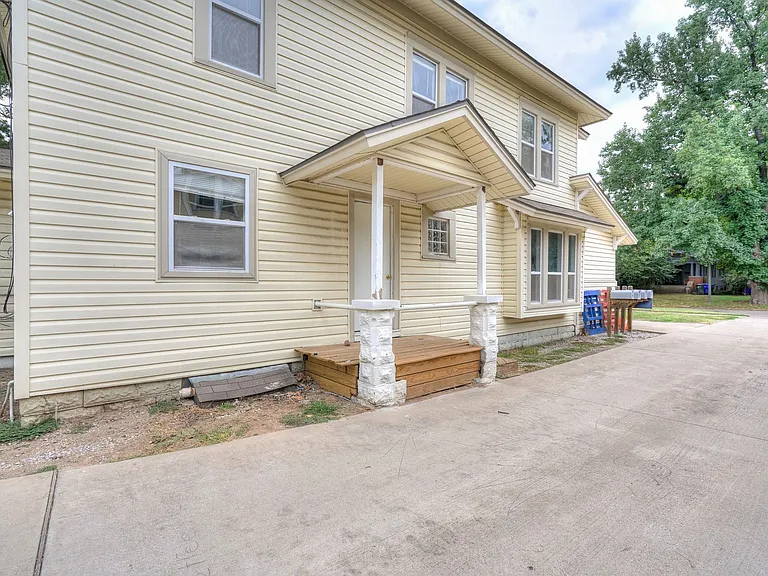 440 Elm Ave #3 — Photo 19