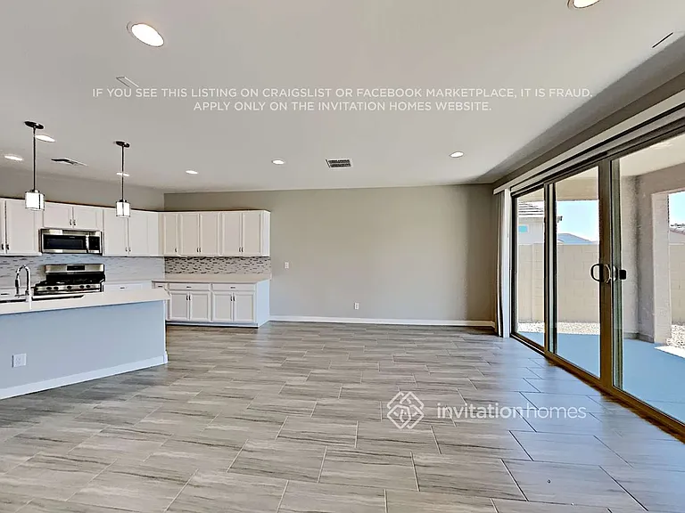 18767 W Cortez St — Photo 6