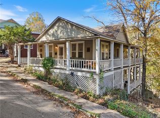 49 Mountain St, Eureka Springs, AR 72632