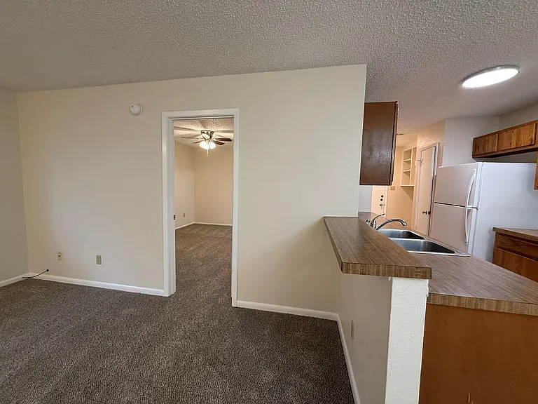 11945 Sunhillow Bnd #B — Photo 12