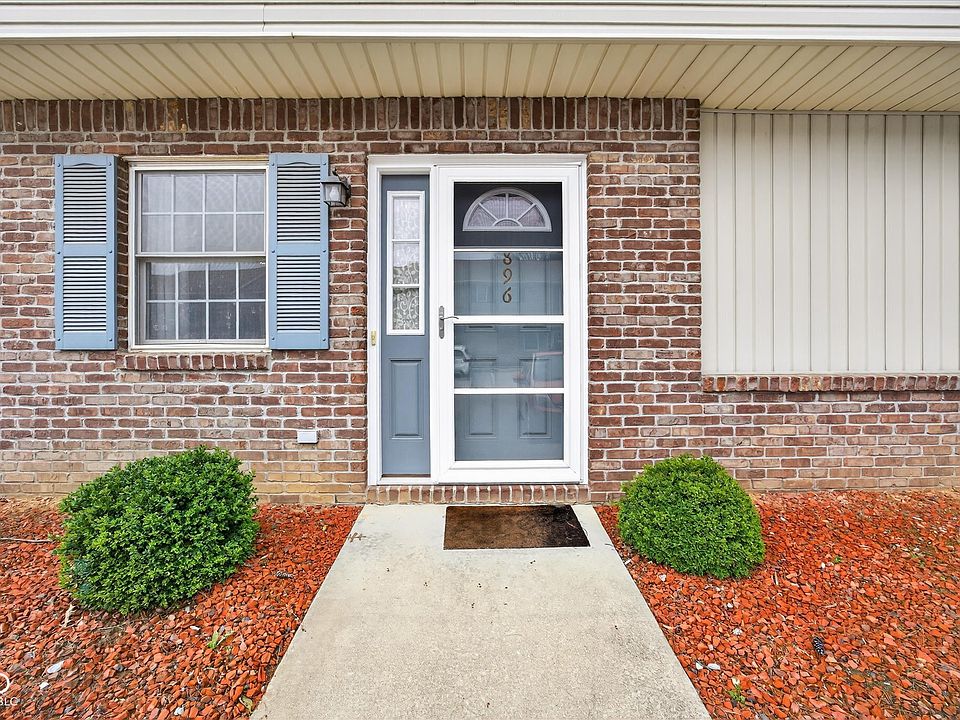1st image of 896 E Sherwood Hills Dr