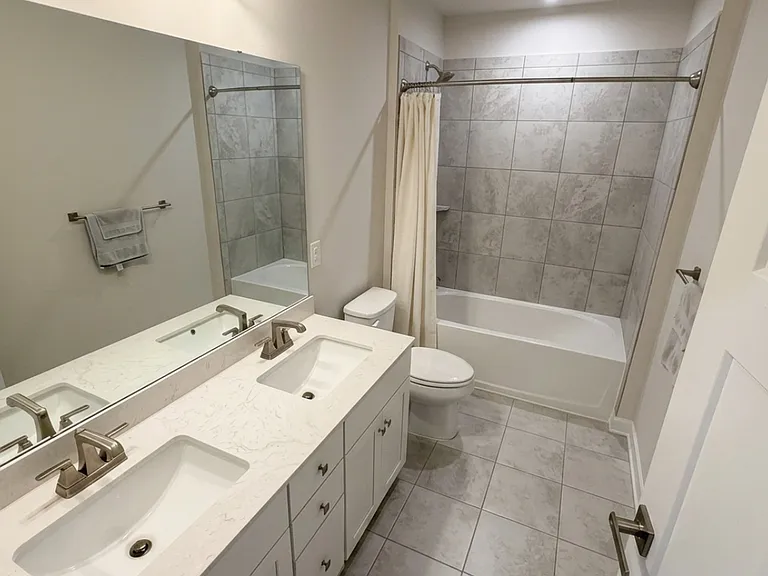 6828 Woodridge Rd — Photo 9