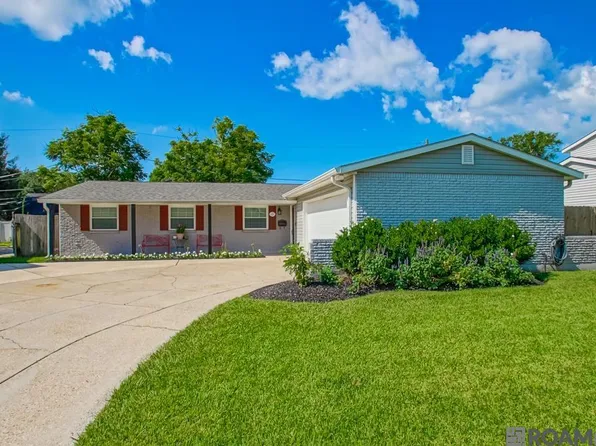 404 Belle Chase Dr, La Place, LA 70068