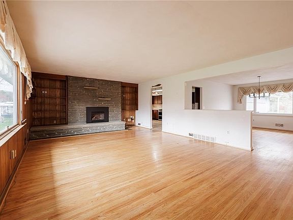 3rd image of 61 Firestone Dr