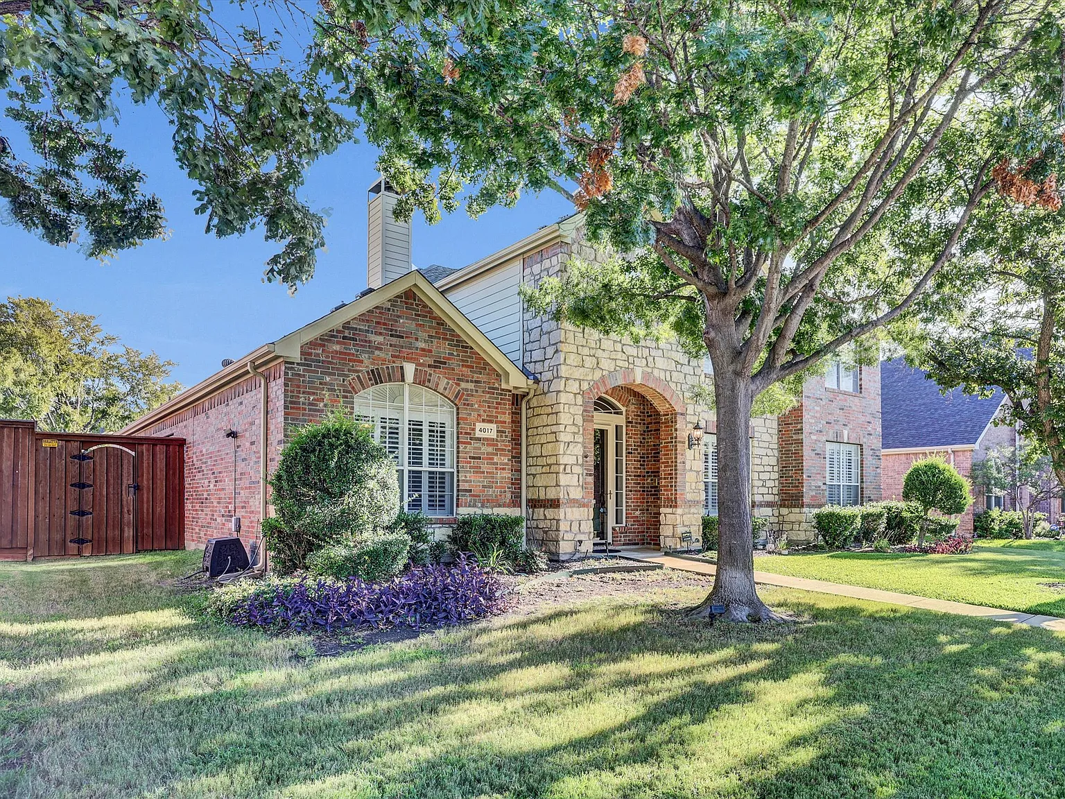 5 bed, 3871 sqft, $5,500 — Photo 1