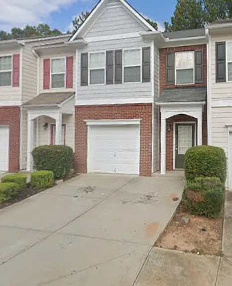 2529 Emma Way — Photo 1