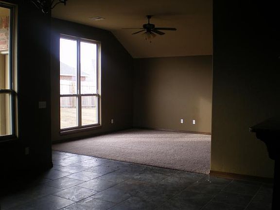 5th image of 3308 SE 32nd