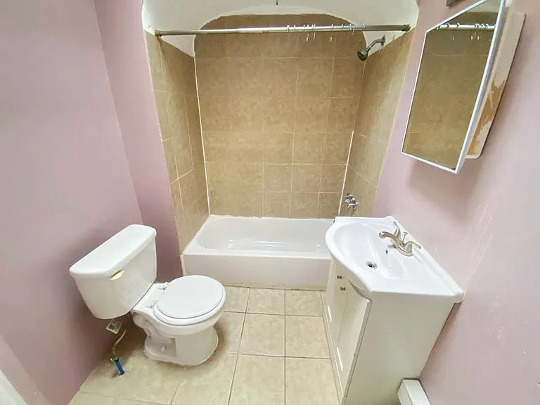 1833 W Rockland St #2 — Photo 18
