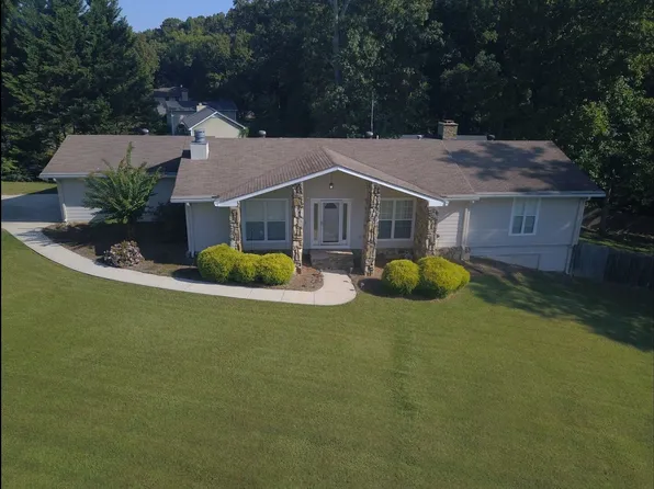 1180 Fairfield Dr, Marietta, GA 30068