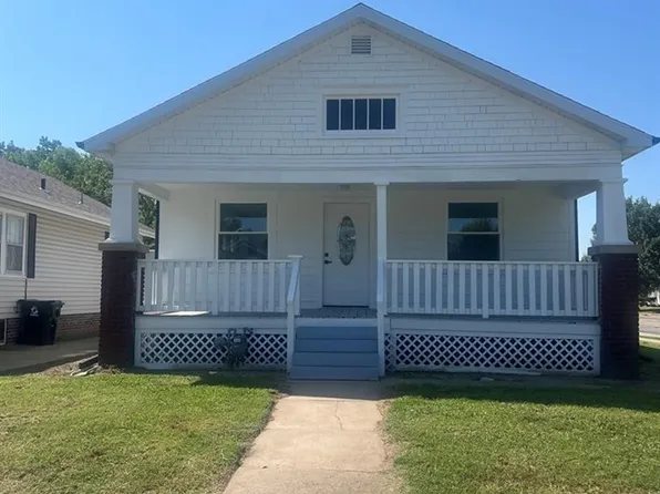 225 W Wilson St, Salina, KS 67401