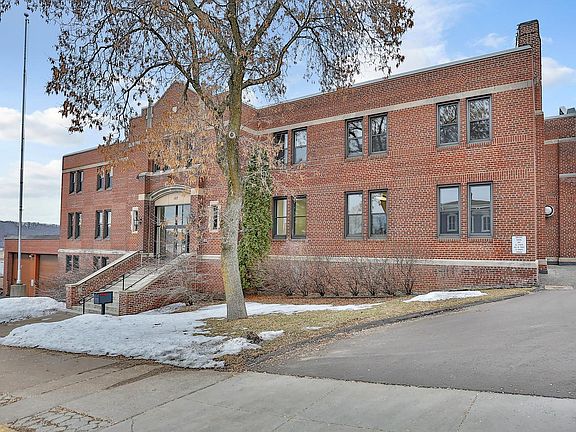 Historic Fieldhouse 34