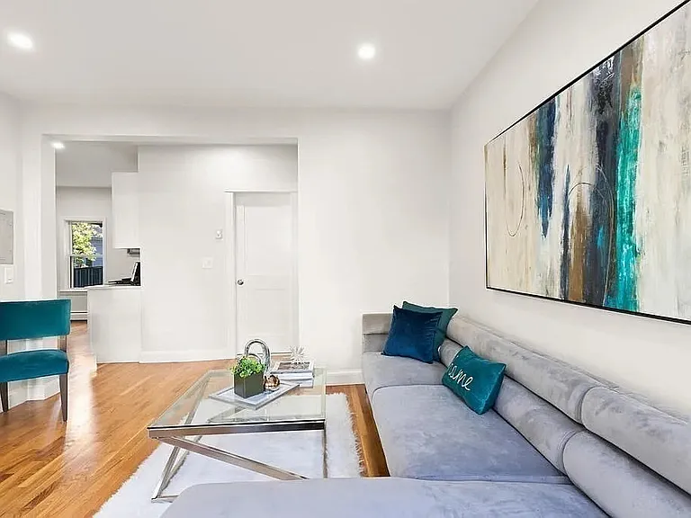 101 Brent St #3 — Photo 3