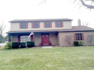 6770 Kiwanis Dr, Middleburg Heights, OH 44130
