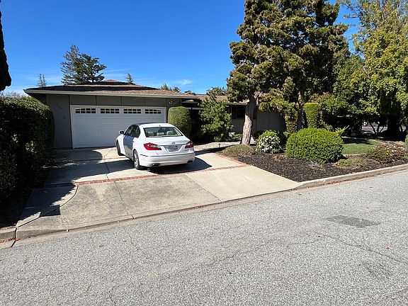 3rd image of 12011 Saraglen Dr