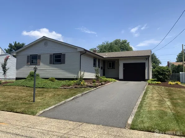 178 Willow St, Port Reading, NJ 07064