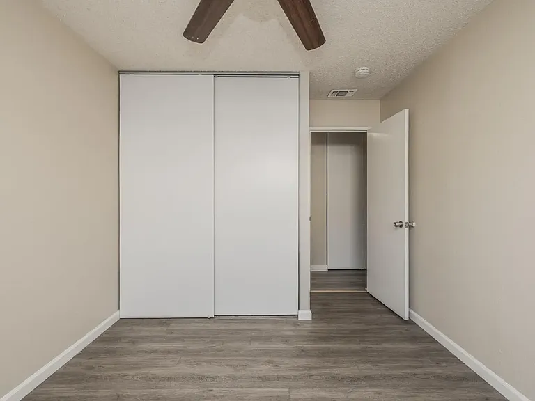 1610 Bondy Ln — Photo 11
