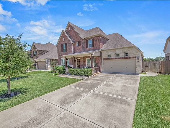 3rd image of 2605 Belliser Ct