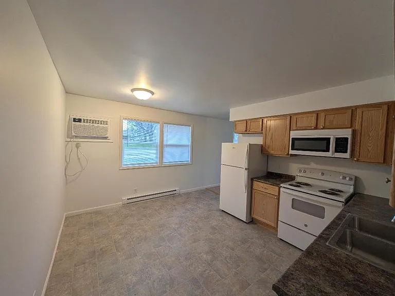 9015 Midway Dr #4 — Photo 5