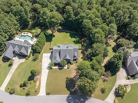 5th image of 3531 Haddon Hall Dr