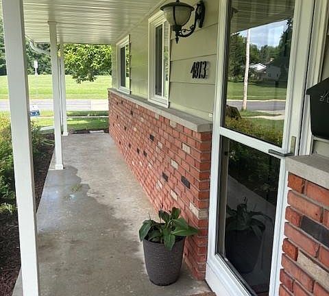 3rd image of 4813 Flint Ln