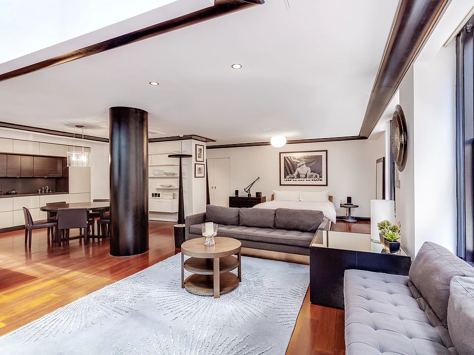 1st image of 55 Wall St #Phouse 944