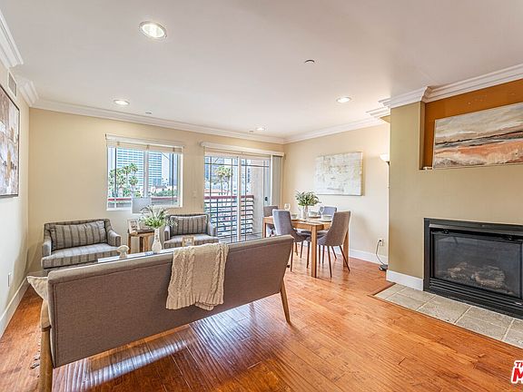 4th image of 815 S Harvard Blvd #502