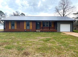 4228 Old High Point St, Randleman, NC 27317