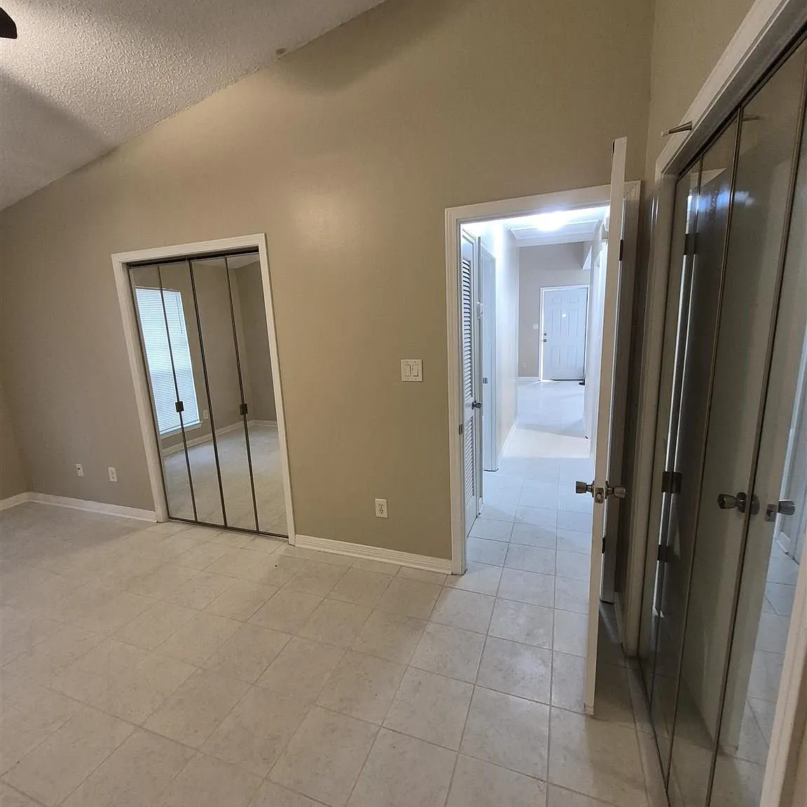2 bed, 1265 sqft, $1,325 — Photo 4