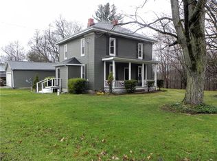 10063 Pine Rd, Conneaut Lake, PA 16316
