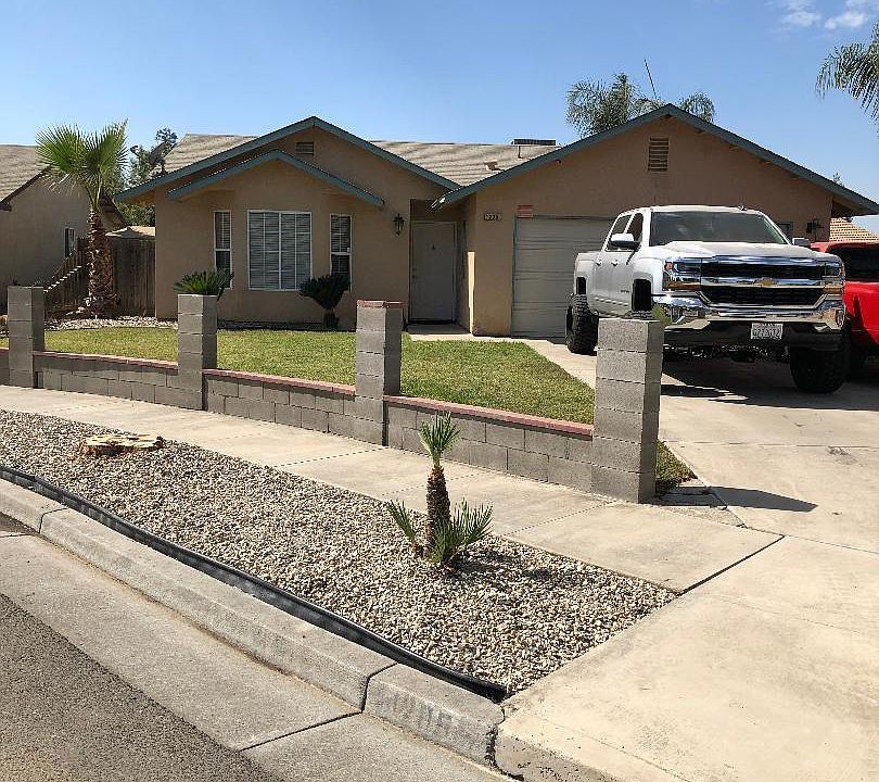 2nd image of 1205 S Vetter Dr