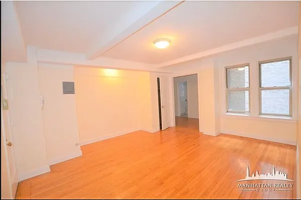 Rented by Manhattan Realty Group | media 1
