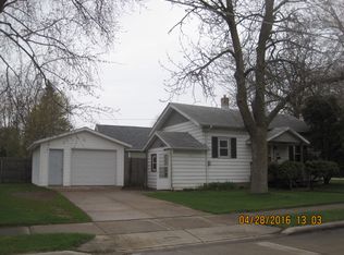 1515 N Summit St, Appleton, WI 54914