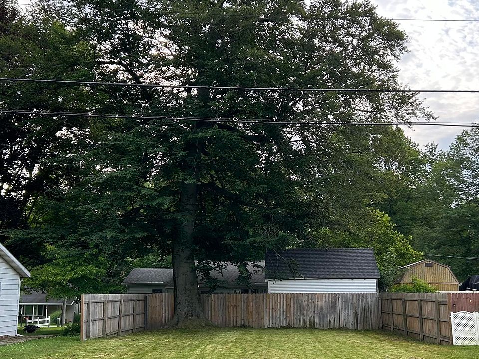 2nd image of Maple Ave