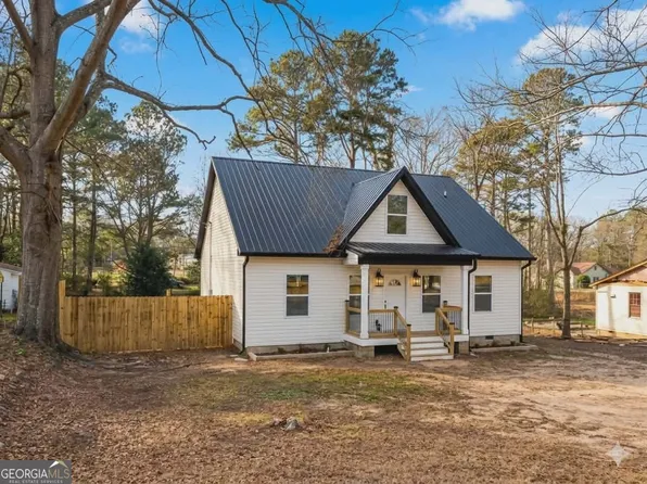 24 Sims St, Barnesville, GA 30204