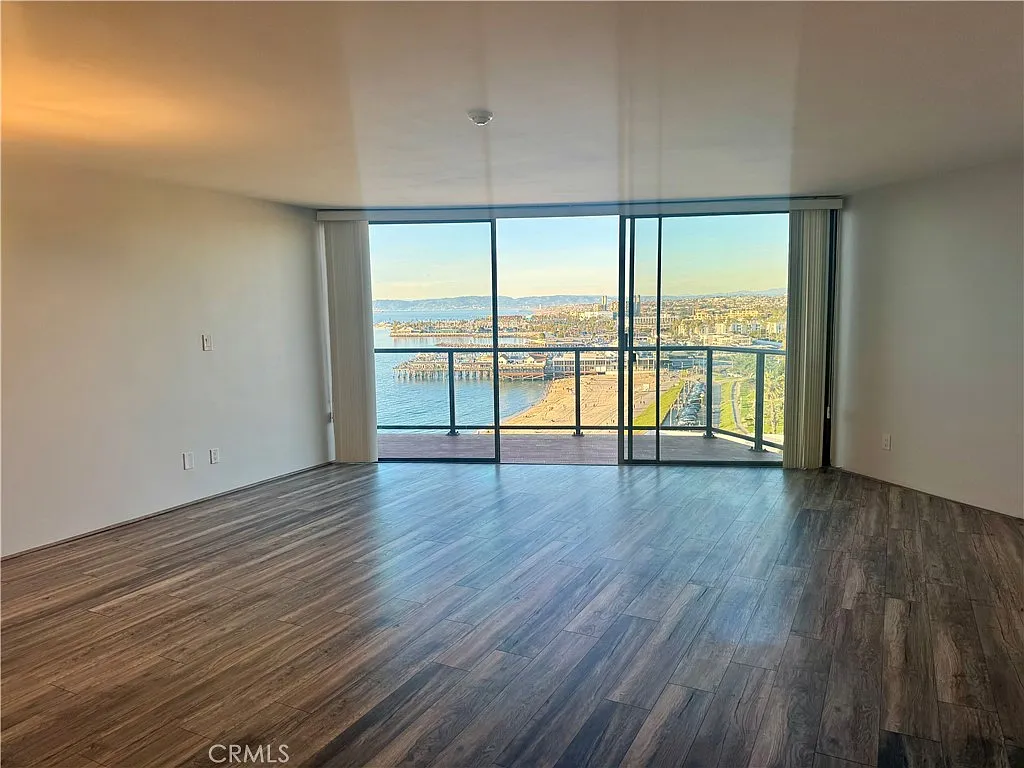 2 bed, 2.5 bath, 1246 sqft, $6,000 — Photo 1
