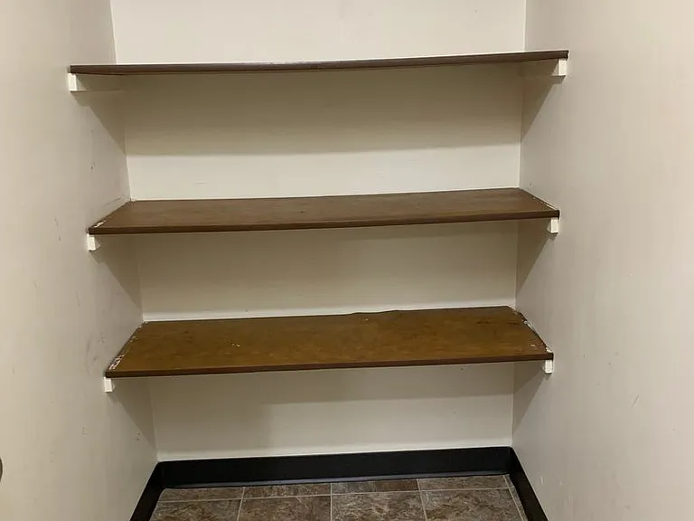 Silver Leaf Apartments — Photo 18