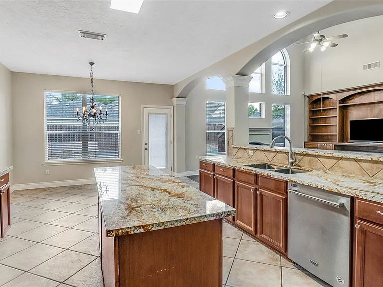11405 Starlight Bay St — Photo 9
