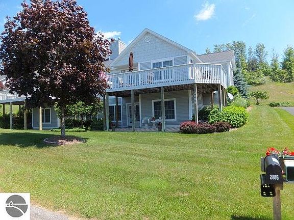 2nd image of 2886 E Crown Dr
