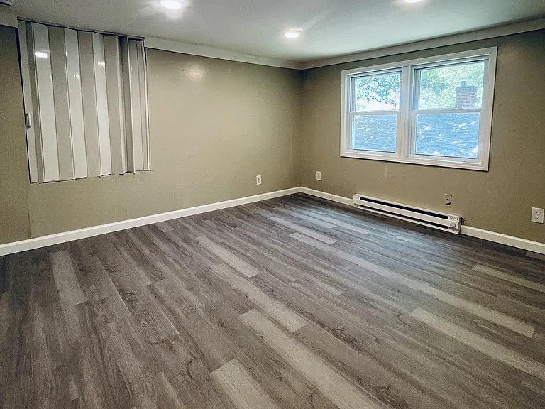 504 N Church St #5 — Photo 7