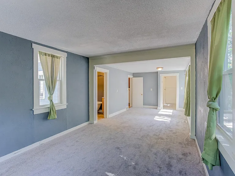 421 E Saint Vrain St — Photo 35