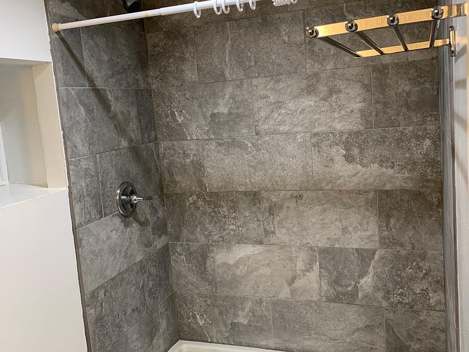 1st image of 544 W 17th St #1