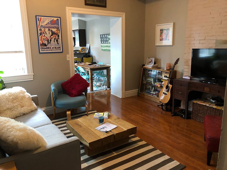 1st Floor - Living room