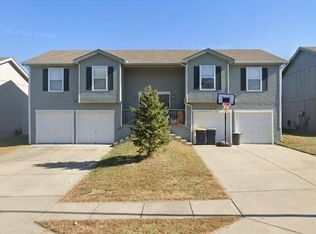 7317 N Laurel Ave, Kansas City, MO 64158